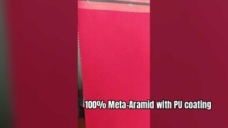 Materiale: 100% meta‑aramide con rivestimento in PU Peso: 280 g/m² Larghezza: 150 cm Colore: Rosso