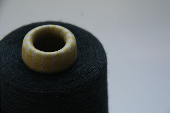S Twist FR VISOCE YARN Filato ignifugo dall'aspetto liscio Perfetto per indumenti protettivi e applicazioni tecniche